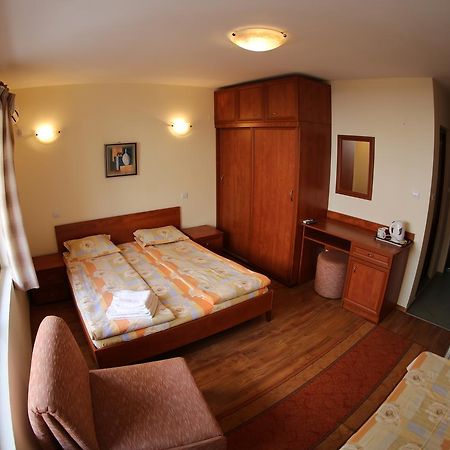 Aurora Guest House 네세부르 외부 사진