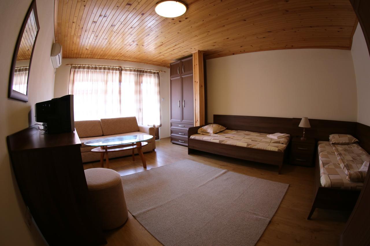 Aurora Guest House 네세부르 외부 사진